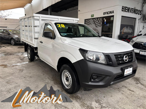 NISSAN NP300 ESTACAS 2020