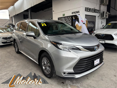 TOYOTA SIENNA XLE HIBRIDA 2021